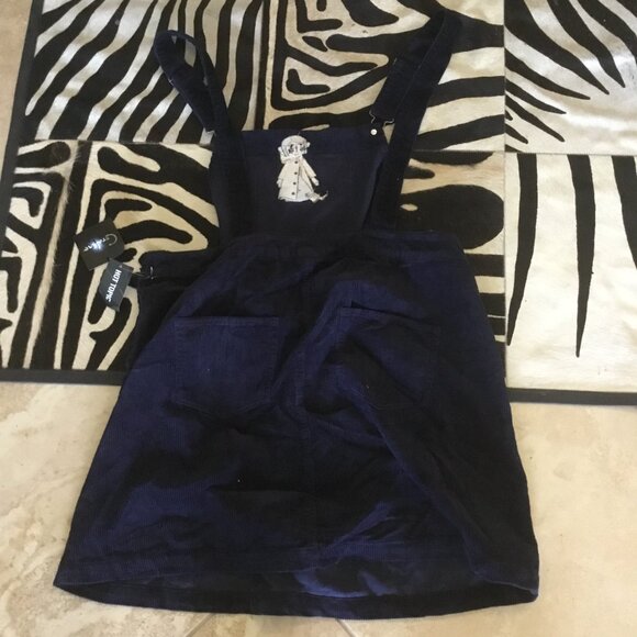 Her Universe Coraline  embroidered corduroy dress size 2x New - Picture 2 of 3